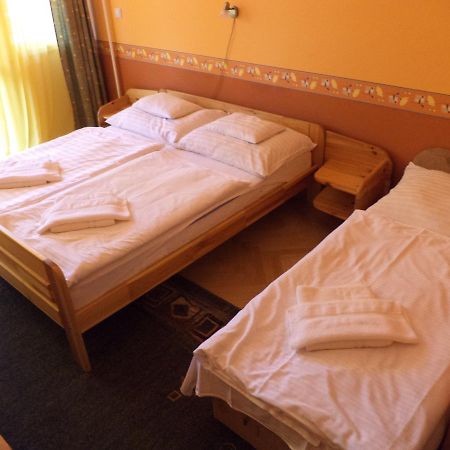 Touring Hotel Berekfürdő エクステリア 写真