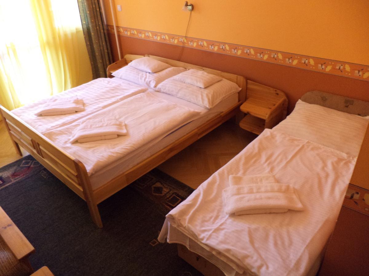 Touring Hotel Berekfürdő エクステリア 写真